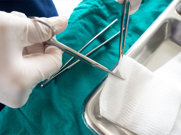 using the Disposable Medical Gauze Dressings