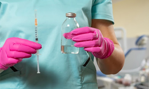 Exam Glove Application in Laboratory