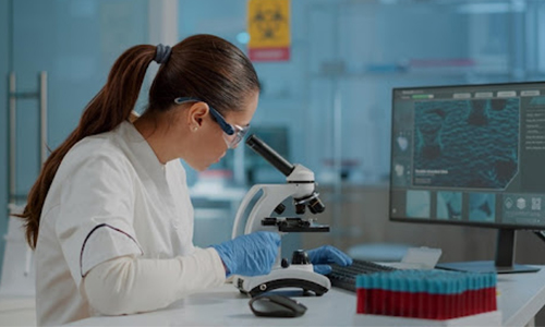 Nitrile Examination Glove Application in the Laboratory