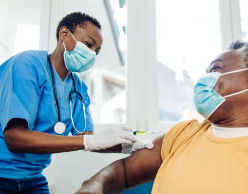 latex exam gloves used for senior people