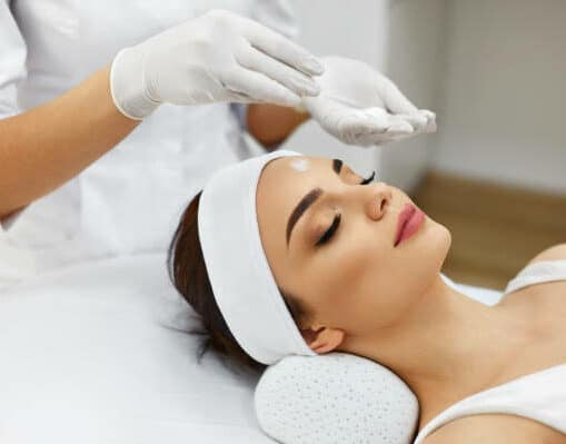 latex exam gloves used in beauty industry